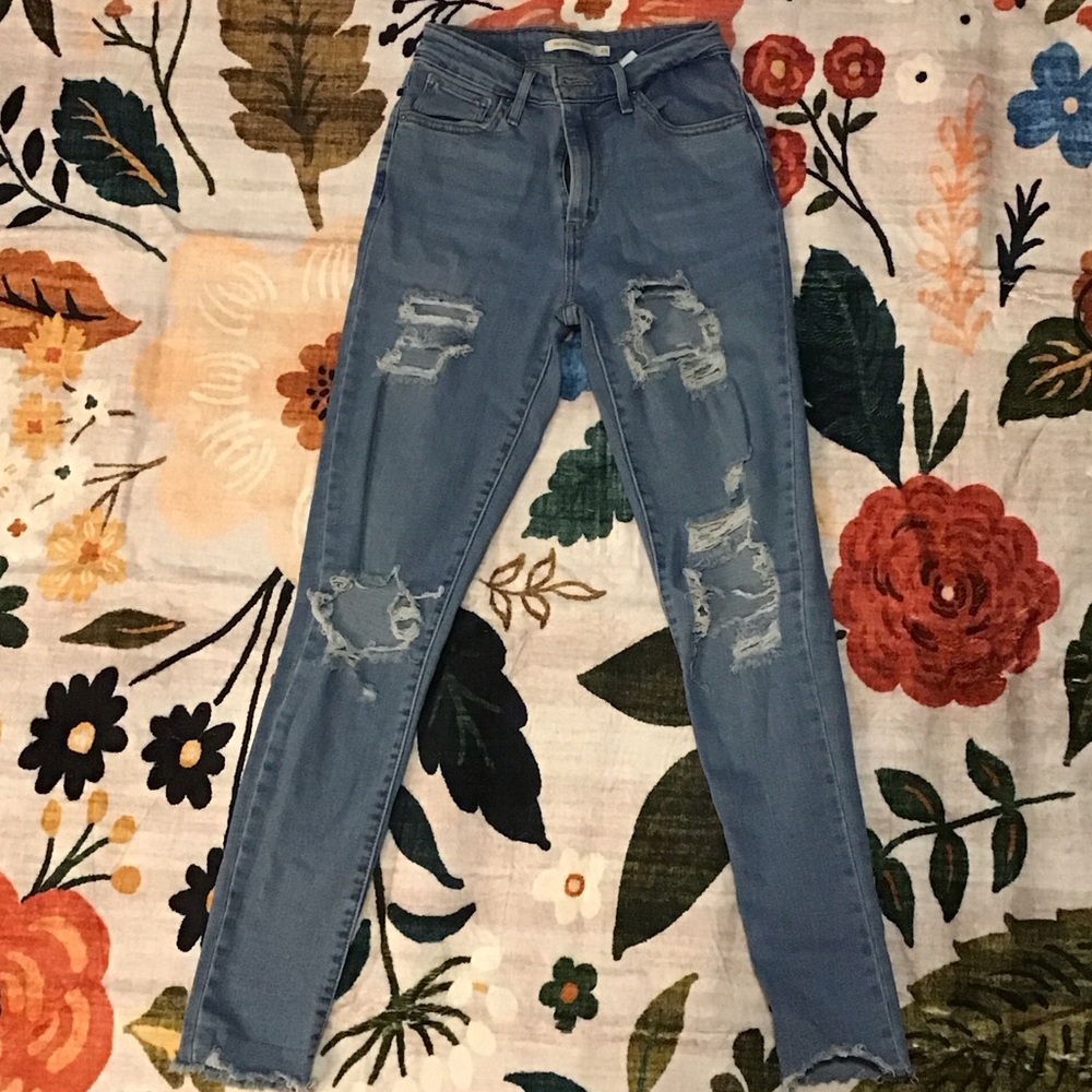 Levi's Light Blue Distressed Skinny Jeans